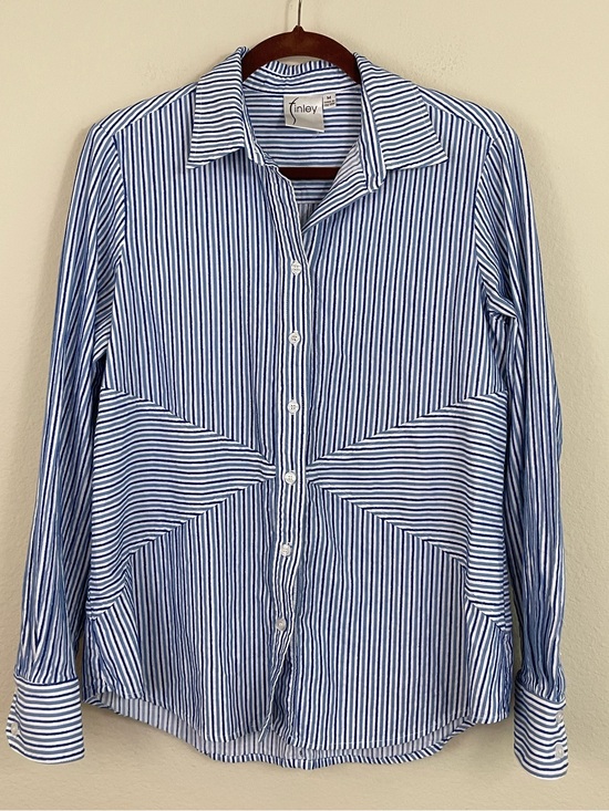 Finley Tops - Finley Blue & White Textured Striped Collared Button Up Shirt Size Medium